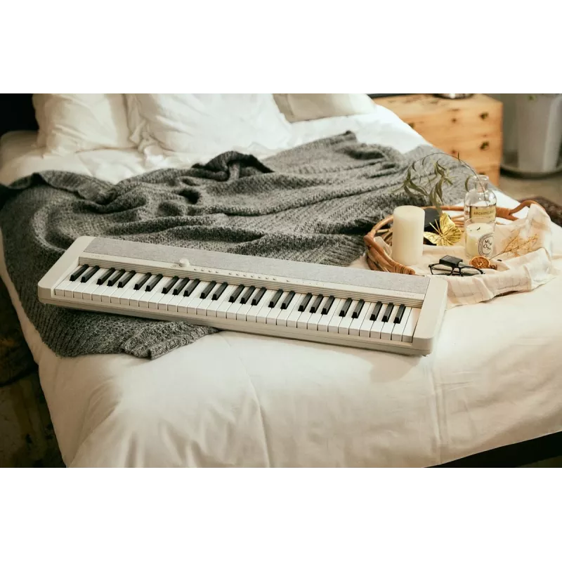 Casio CT-S1 Digital Synthesizer 61 Keys White