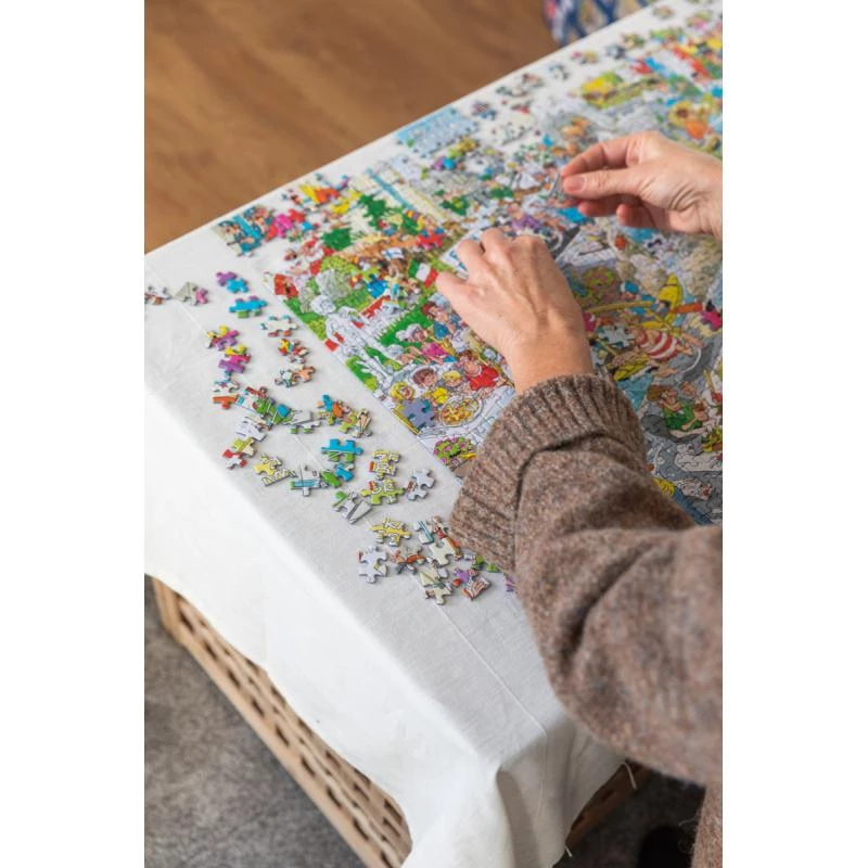 JUMBO SPIELE Jan van Haasteren The Magic Fair 1000 Piece Jigsaw Puzzle