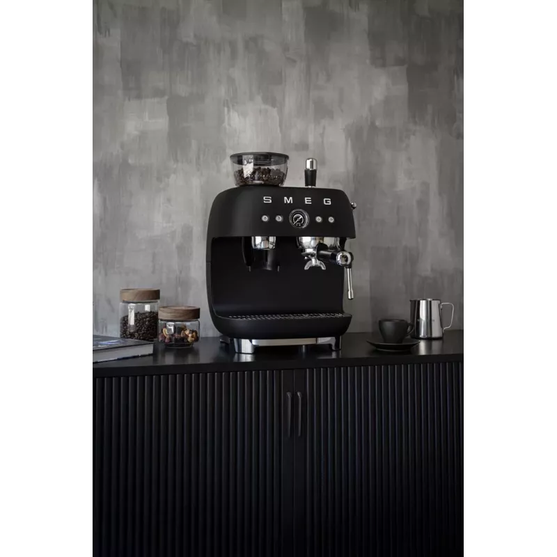 Smeg EGF03BLMEU Espresso Coffee Machine with Grinder, 1650 W, Black