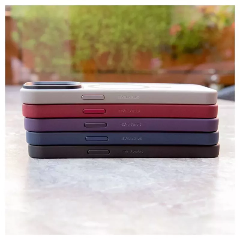 Evelatus Apple iPhone 15 Hybrid Case with MagSafe PC+TPU Silver