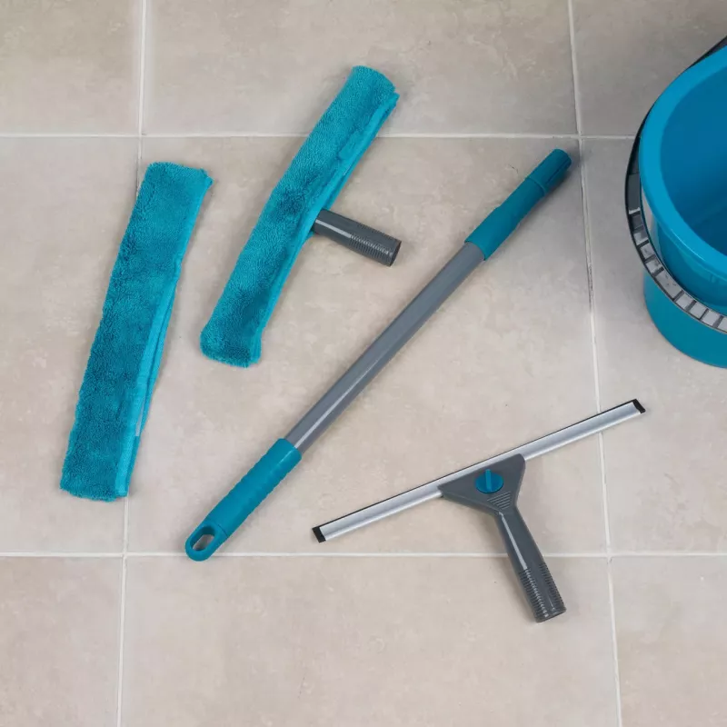 Beldray LA028693FTQEU7 2-in-1 Telescopic Window Cleaning Set