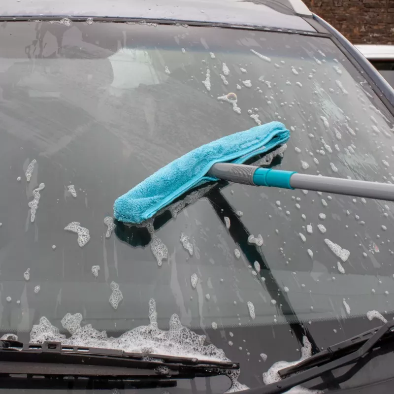 Beldray LA028693FTQEU7 2-in-1 Telescopic Window Cleaning Set