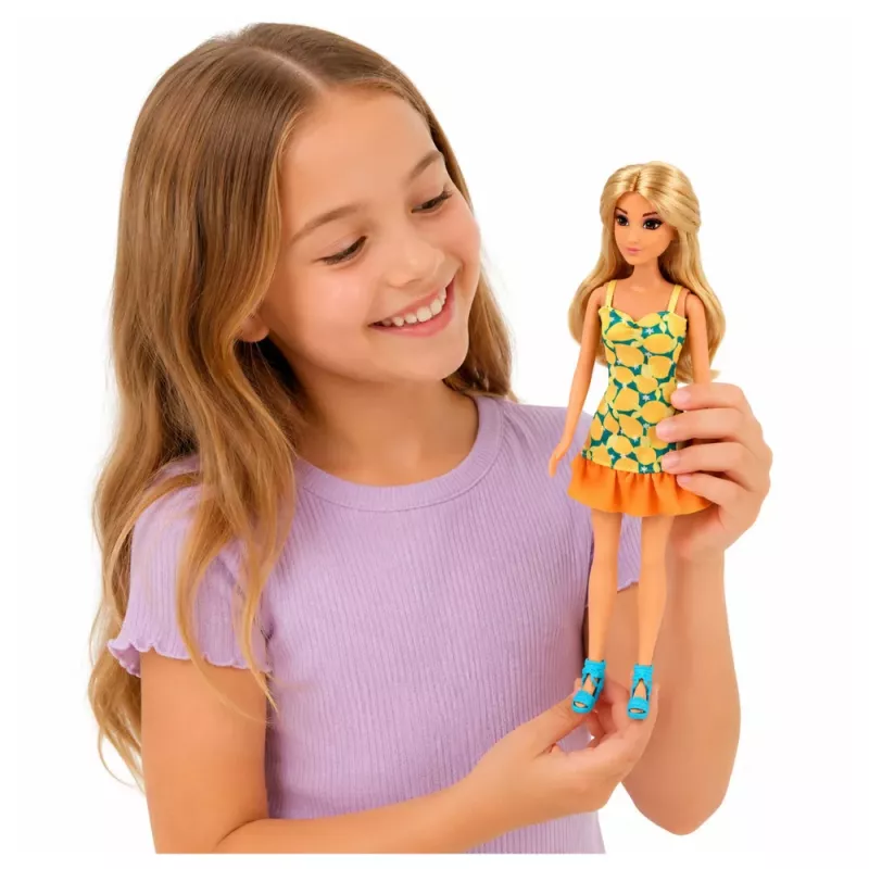 LEAN TOYS Anlily Doll in Yellow Dress with Kitten Garden Furniture Umbrella Accessories