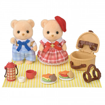 EPOCH Sylvanian Families Biscuit Bear Siblings Picnic Fun Playset