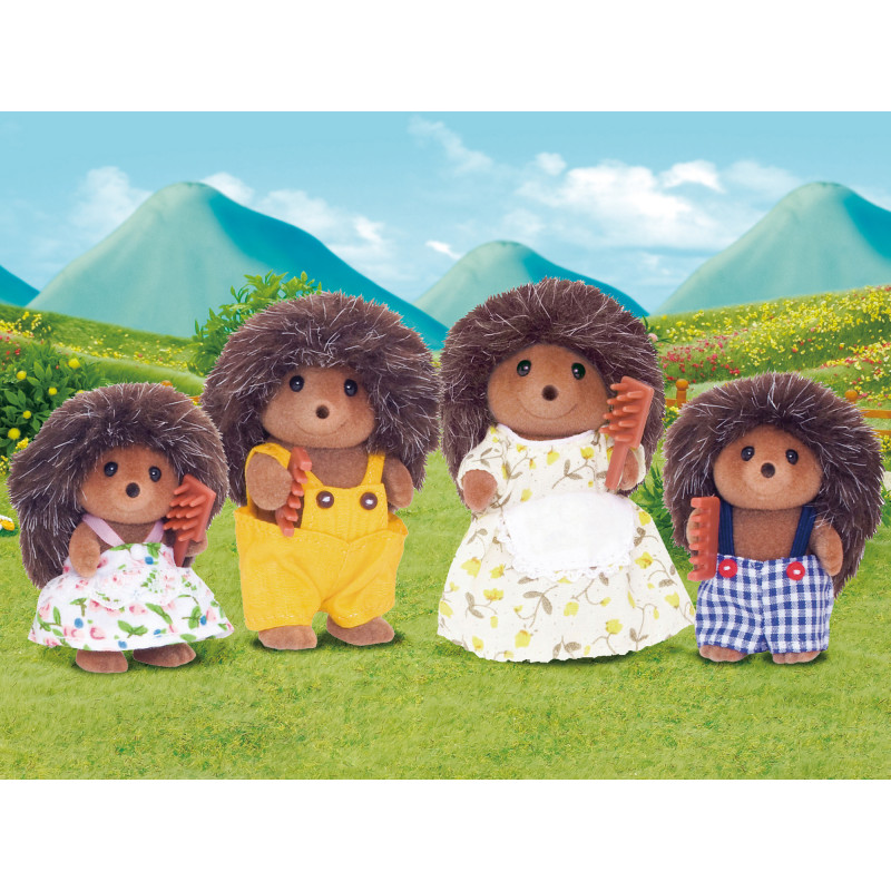 KAISER ELEKTRO Sylvanian Families Hedgehog Family of Stachel - Collectible Flocked Animal Figures Playset, 4 Figures with Comb, Ages 3+