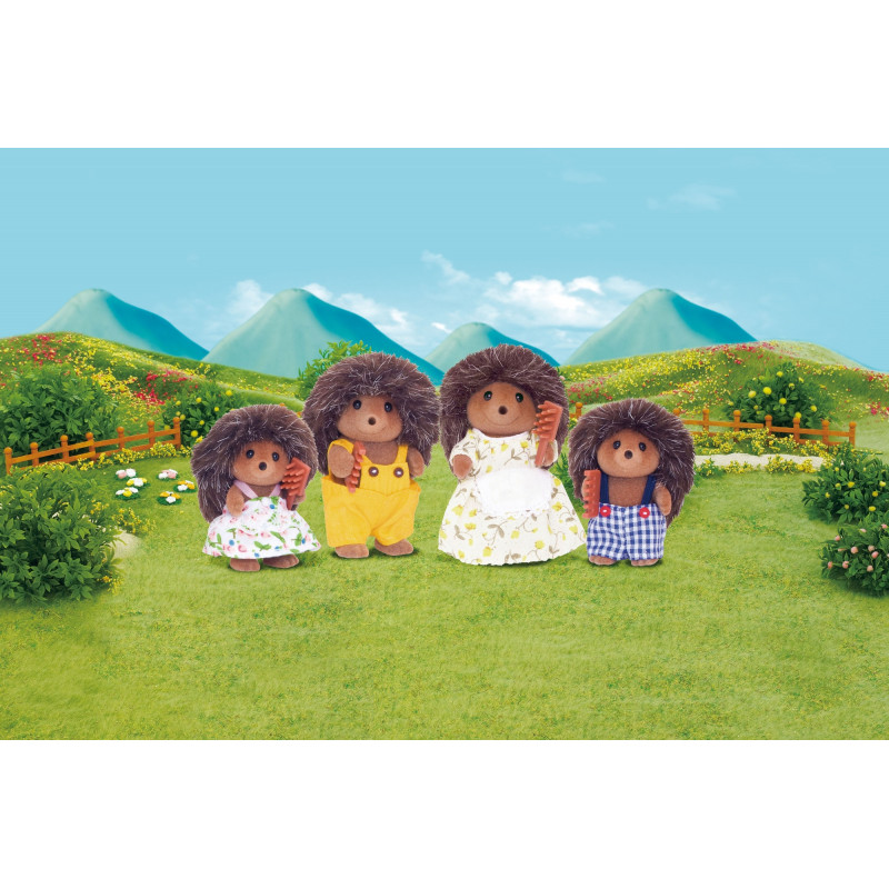 KAISER ELEKTRO Sylvanian Families Hedgehog Family of Stachel - Collectible Flocked Animal Figures Playset, 4 Figures with Comb, Ages 3+