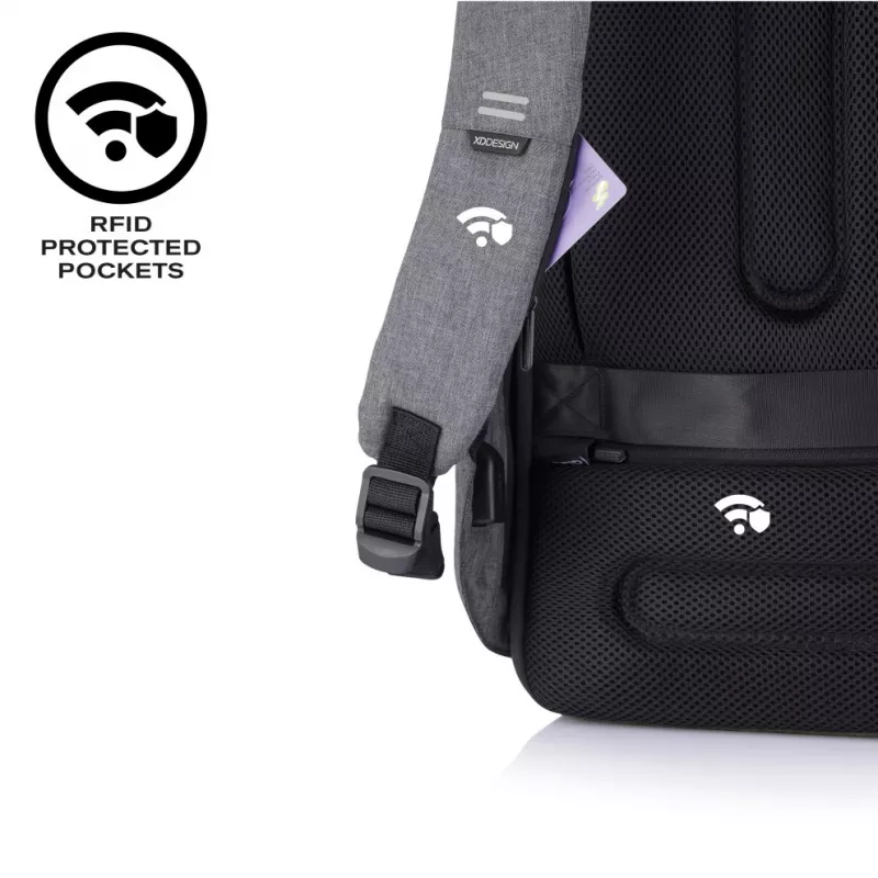 Backpack XDDESIGN Bobby Hero XL — 21.5 L, fits 17 inch laptop, tablet compartment, organizational panel, black