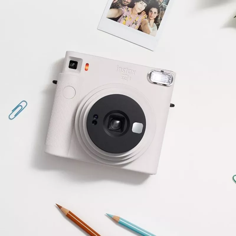 Fujifilm Instax Square SQ1 62 X 62 Mm White