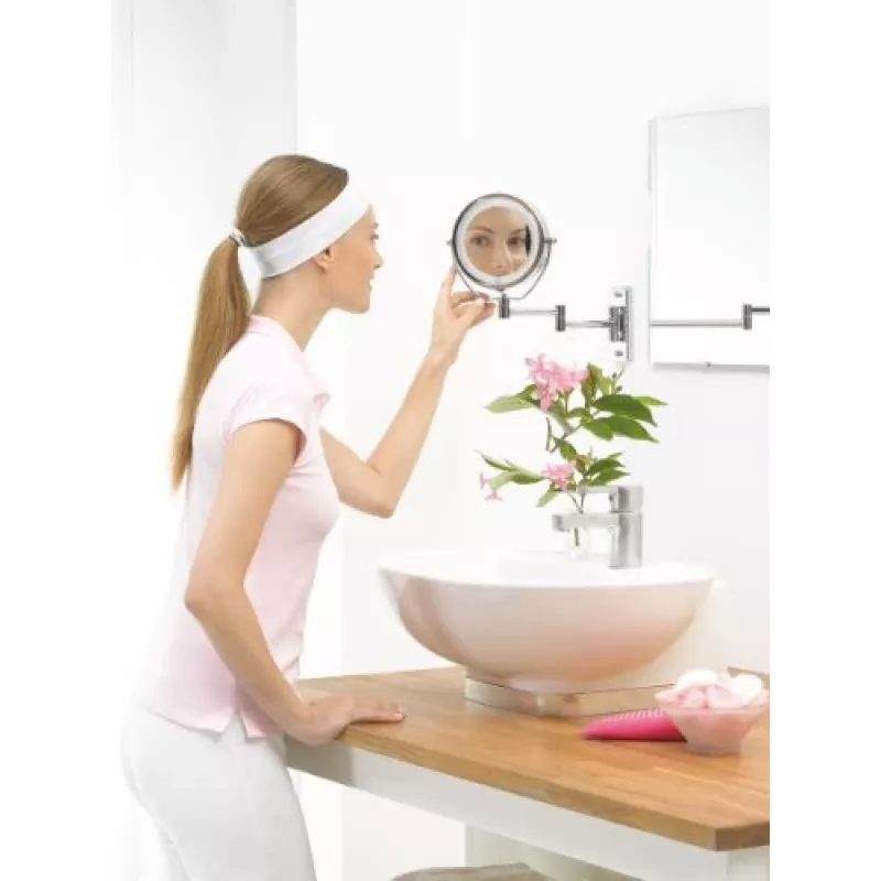 Illuminated cosmetics mirror Beurer BS59 diameter 11 cm silver