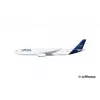 Plastic model airplane REVELL Airbus A330-300 Lufthansa scale 1:144