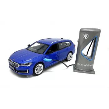 PULIO 1:35 Skoda Superb Combi Die-Cast Model Car with Light and Sound