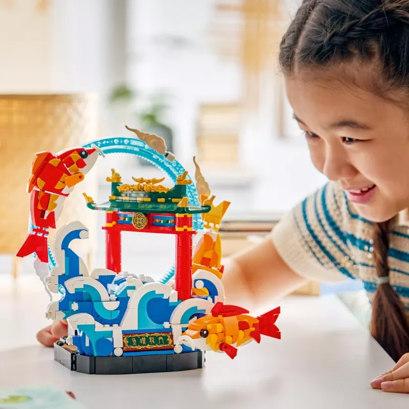 LEGO 80120 Prosperity Carp Leaping Building Set