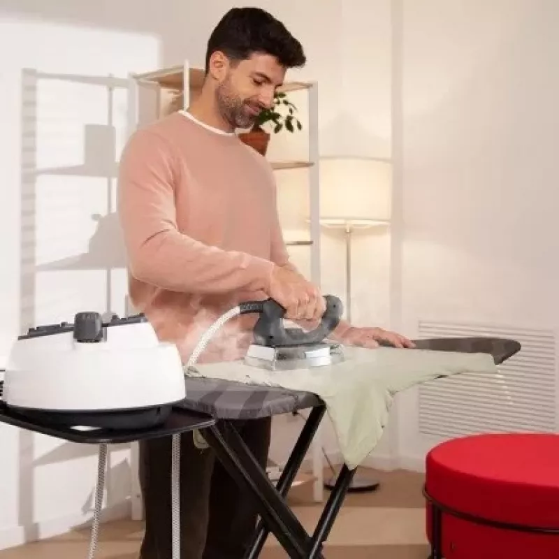 VILEDA Total Reflect Ultimate Plus M Ironing Board