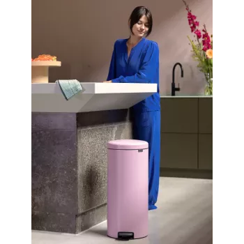 Brabantia Newicon 30 L Pedal Bin Lilac Pink (255304)