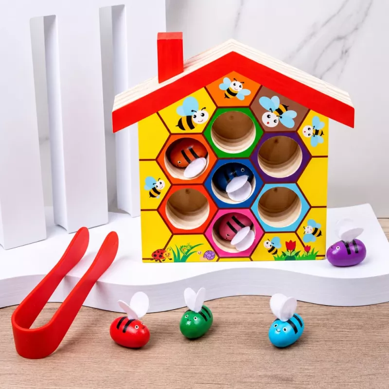 LEAN TOYS Wooden Beehive Dexterity Toy with Tweezers and 6 Bees - Educational Motor Skills Game for Ages 3+