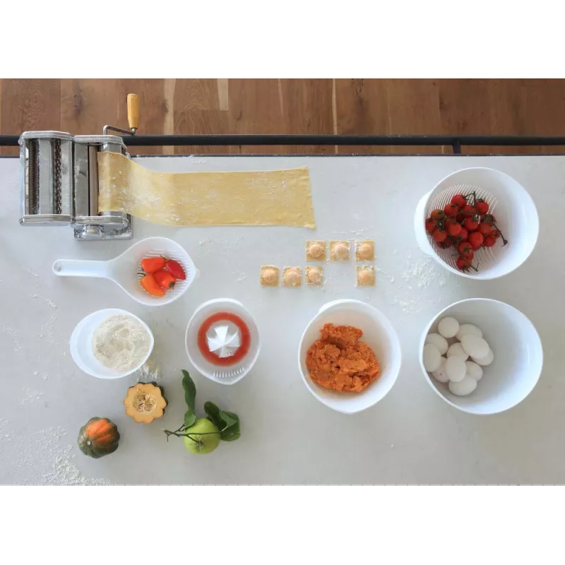 CURVER Kitchen Essentials 2-Hole Punch Grey 30 Sheets