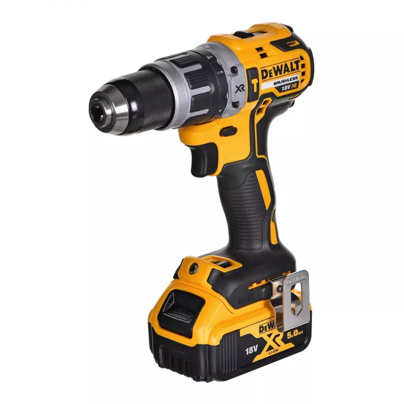 DEWALT DCK623P3-QW 18V XR 6-Piece Brushless Power Tool Combo Kit with 3x 5.0Ah Batteries, Charger, TSTAK VI Case