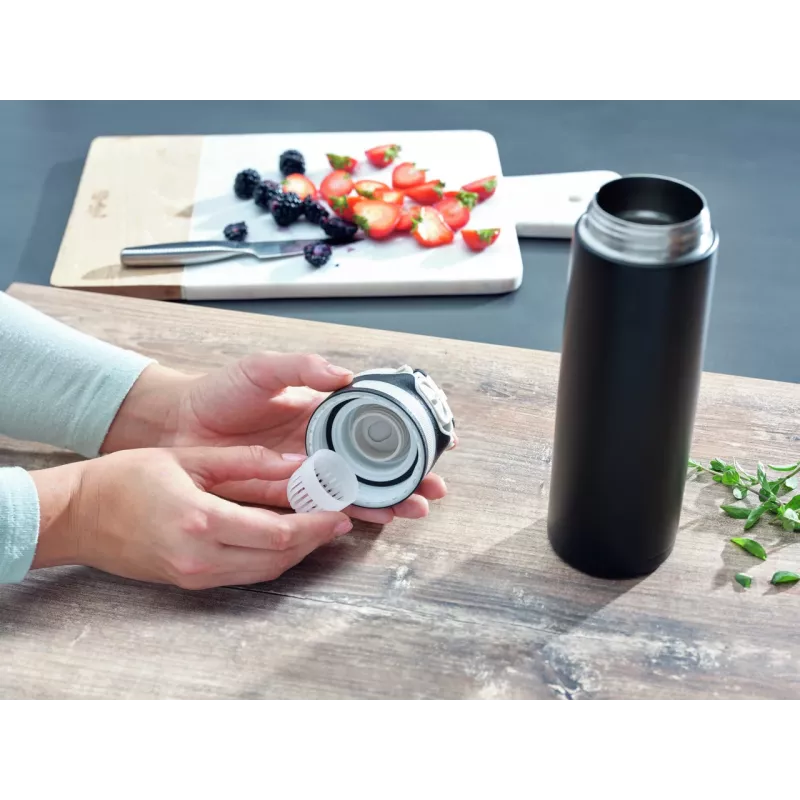 LEIFHEIT Thermo Flip 600ml Black Insulated Travel Mug