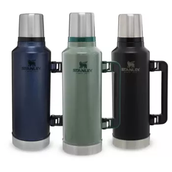 STANLEY Termoss The Legendary Classic Bottle 1,9L mat black