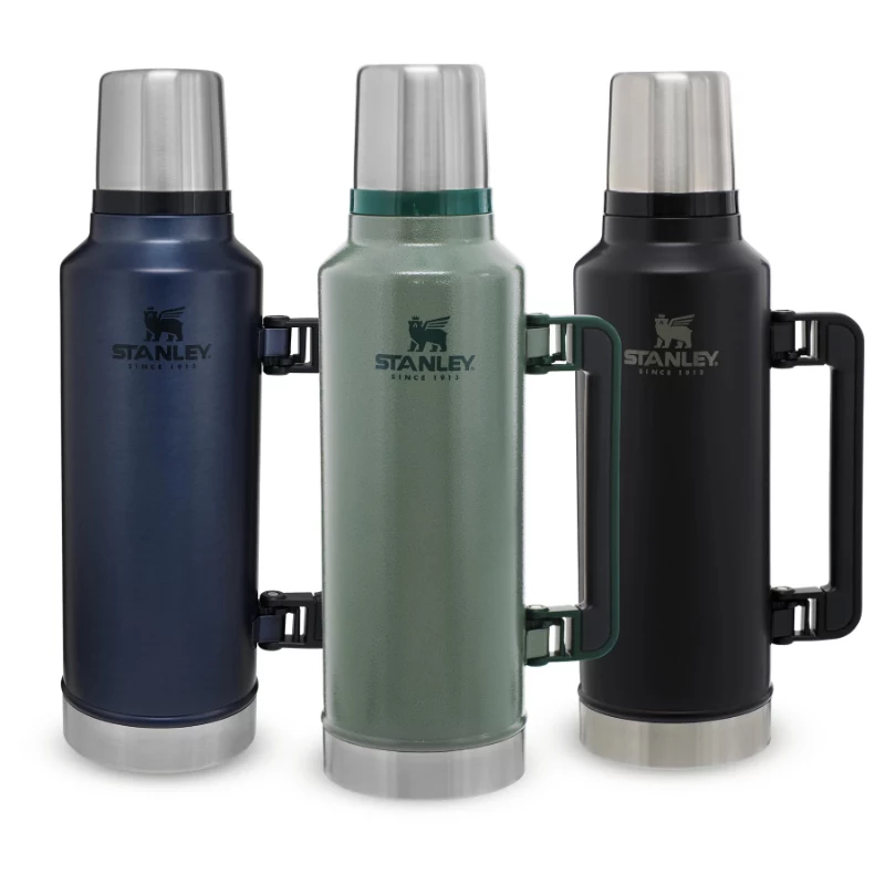 STANLEY Termoss The Legendary Classic Bottle 1,9L mat black