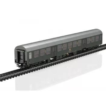 Märklin 42580 H0 3-Car Set DR Passenger Coaches