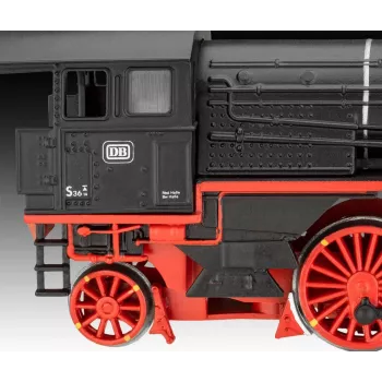 Revell 02168 S3/6 BR18 Locomotive Model Kit 1:87