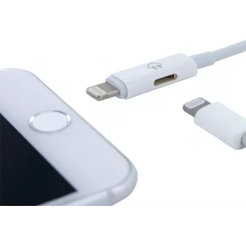 CYOO 2-in-1 Lightning Charging and Audio Adapter Cable - White