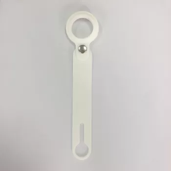 CYOO Apple AirTag Silicone Protective Case with Keychain - White (CY122409)