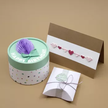 Artoz 3D Heart Garland Paper Stickers, 6 Pieces 185560-97