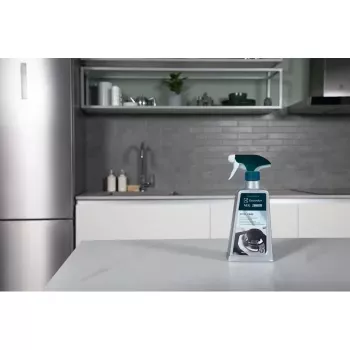 Electrolux M3SCS301 Stainless Steel Cleaner, 300 ml Spray