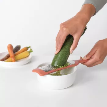 Brabantia rīve Hand Grater, Terracotta Pink
