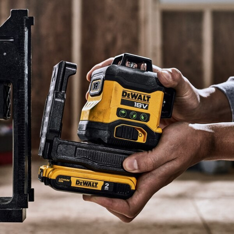 DeWalt DCLE34031D1-QW 3x360° Cross Line Laser Level, Green, 40 m, 18 V, 2 Ah Battery, TSTAK Case