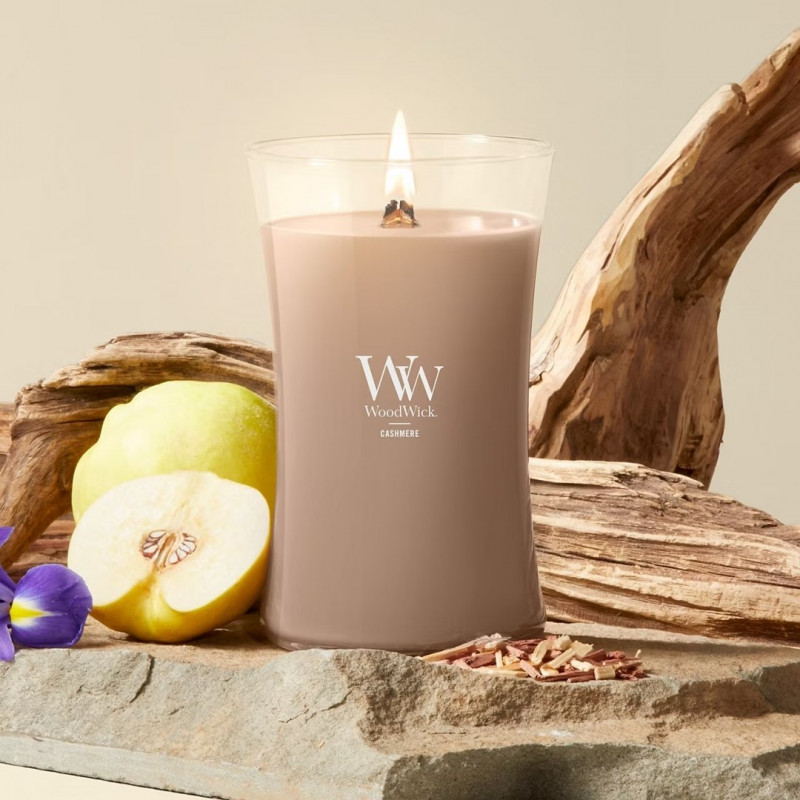 WoodWick Cashmere large candle, 610 g, brown