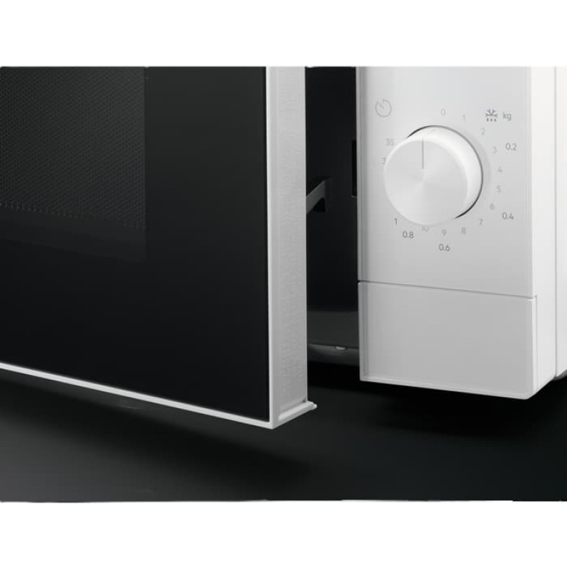 Electrolux EMZ421MMW microwave oven, 21 L, 800 W, white