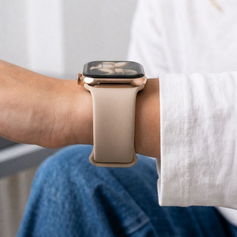 Tech-Protect Silicone Band for Apple Watch 8 / 9 / 10 / 11 / 12 / SE / Ultra 44/45/46/49 mm, Walnut