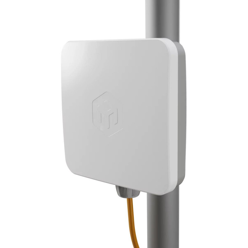 MikroTik SXTsq LTE4 Embedded Global LTE Router (EG25-G&SXTSQ)