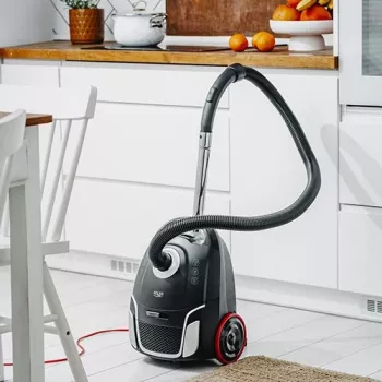 Adler AD 7054 Bagless Vacuum Cleaner 2200 W with HEPA Filter, 1.5 L Dust Container, Telescopic Metal Tube, Black/Silver