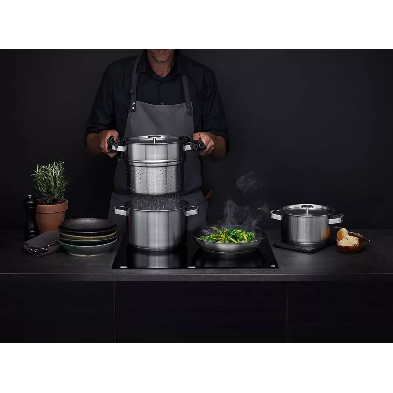 AEG A4SS Stainless Steel Cooking Pot with Glass Lid, 3.5L