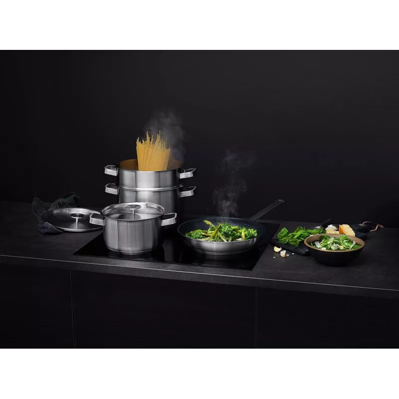 AEG A4SS Stainless Steel Cooking Pot with Glass Lid, 3.5L