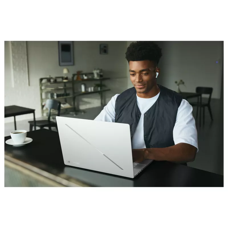 ASUS ROG Zephyrus G16 GU606AR-TB011W Gaming Laptop, 16-inch, Intel Core Ultra 9 386H, 32GB RAM, 1TB SSD, NVIDIA GeForce RTX 5070 Ti, Windows 11 Home