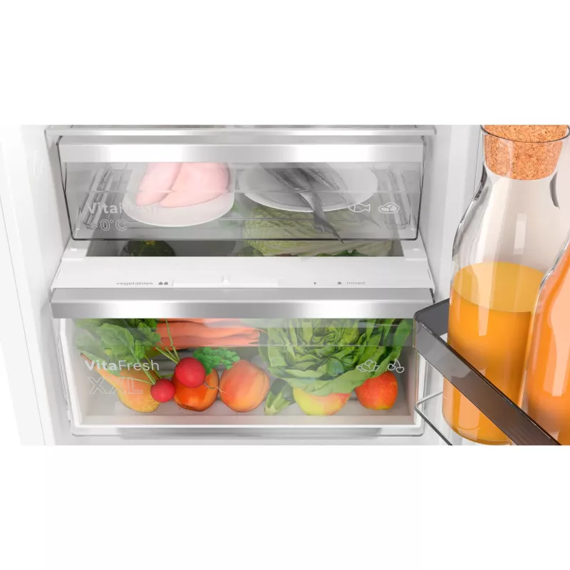 BOSCH KIN86ADD0 Built-in Fridge-Freezer with VitaFresh and NoFrost, 260 L, Energy Class D, White