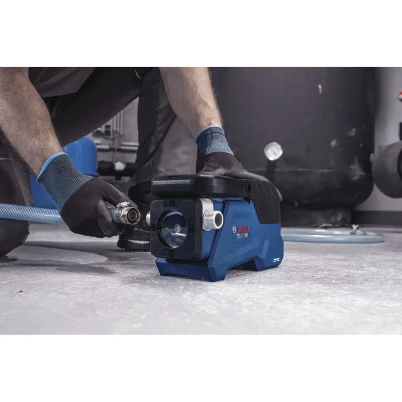 BOSCH POWERTOOLS Cordless Transfer Pump GTP 18V-28 Solo, 18V (Blue/Black, Bare Tool, for Clean Water)