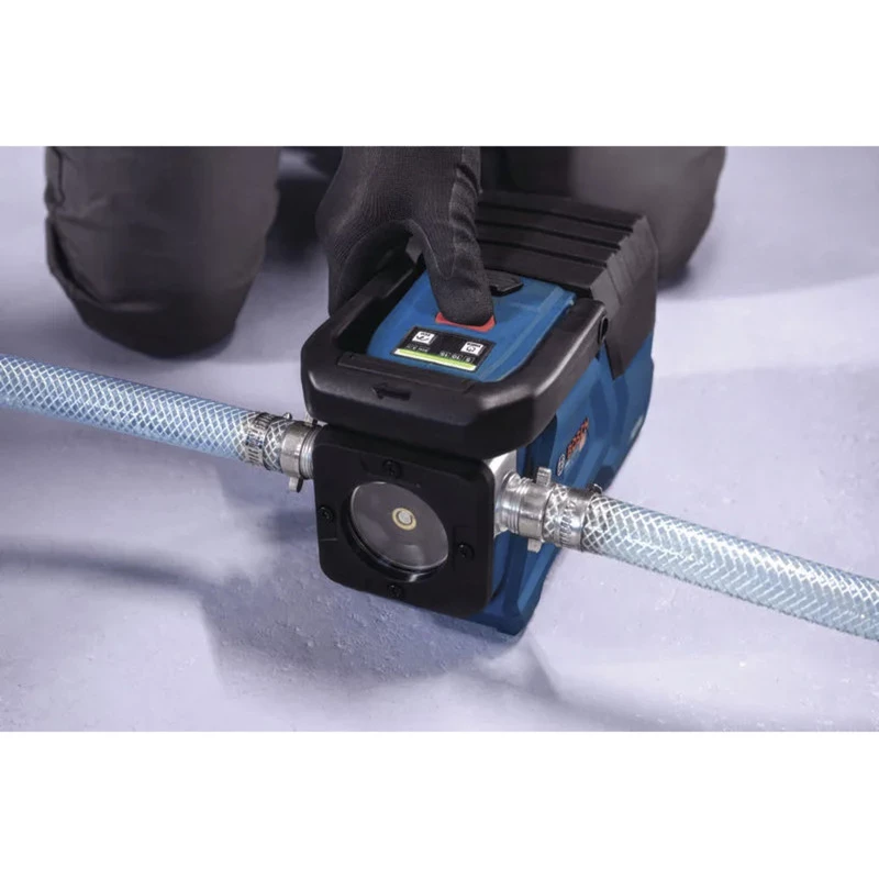 BOSCH POWERTOOLS Cordless Transfer Pump GTP 18V-28 Solo, 18V (Blue/Black, Bare Tool, for Clean Water)