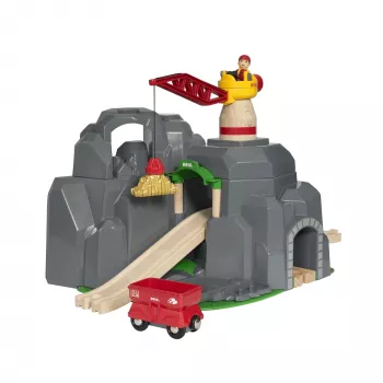 BRIO World Crane & Mountain Tunnel Wooden Railway Set