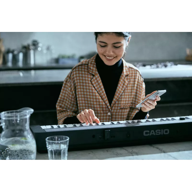 Casio CT-S1 61-Key Digital Synthesizer Black