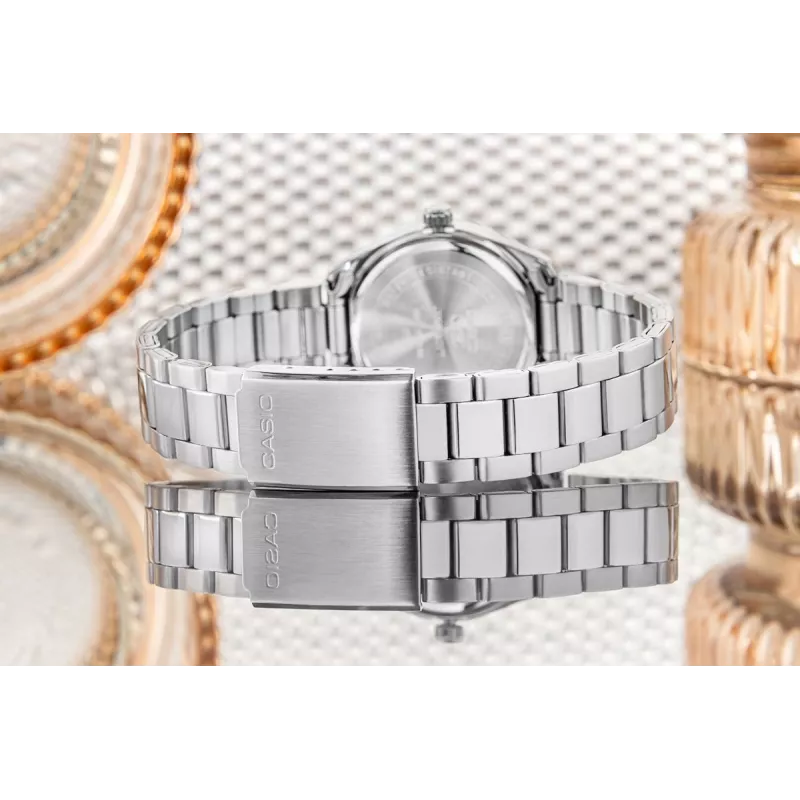 CASIO LTP1302PD7A1V Unisex Analog Quartz Watch, Silver Stainless Steel, 34.5 x 30.2 x 8.7 mm