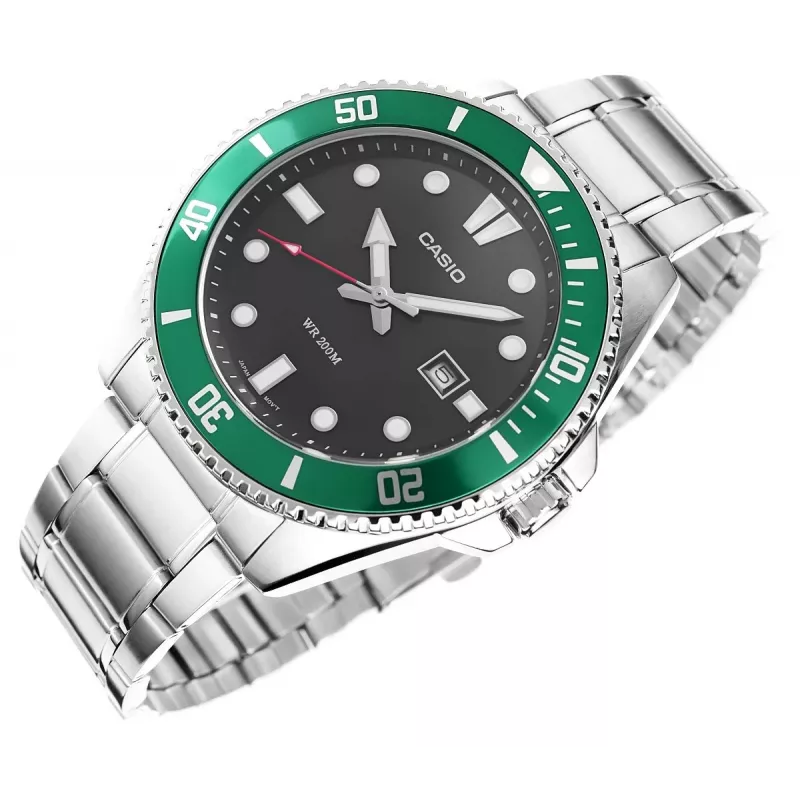 Casio MDV-107D-3AVEF Men's Analog Quartz Watch with Green Dial and Stainless Steel Bracelet, 200m Water Resistance
