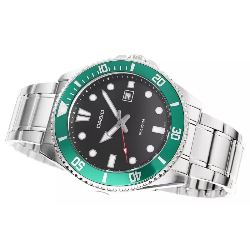 Casio MDV-107D-3AVEF Men's Analog Quartz Watch with Green Dial and Stainless Steel Bracelet, 200m Water Resistance