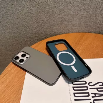 Evelatus Apple iPhone 16 Pro Max PC NeoCase with MagSafe Brown