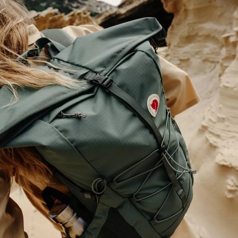 Fjällräven Abisko Hike Foldsack Backpack - Patina Green